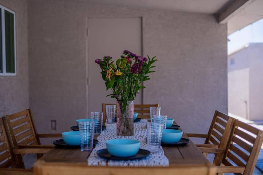 Villa Fab Phx Getaway W/ Pool & Fire Pit Phoenix Exterior foto