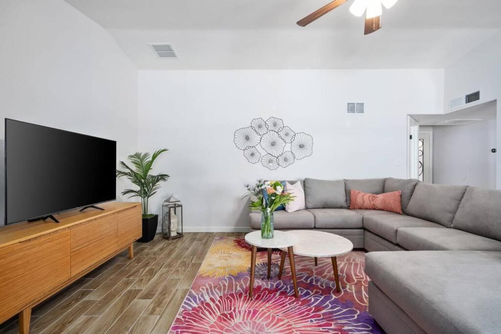 Villa Fab Phx Getaway W/ Pool & Fire Pit Phoenix Exterior foto